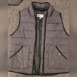 Ava & Viv Vest